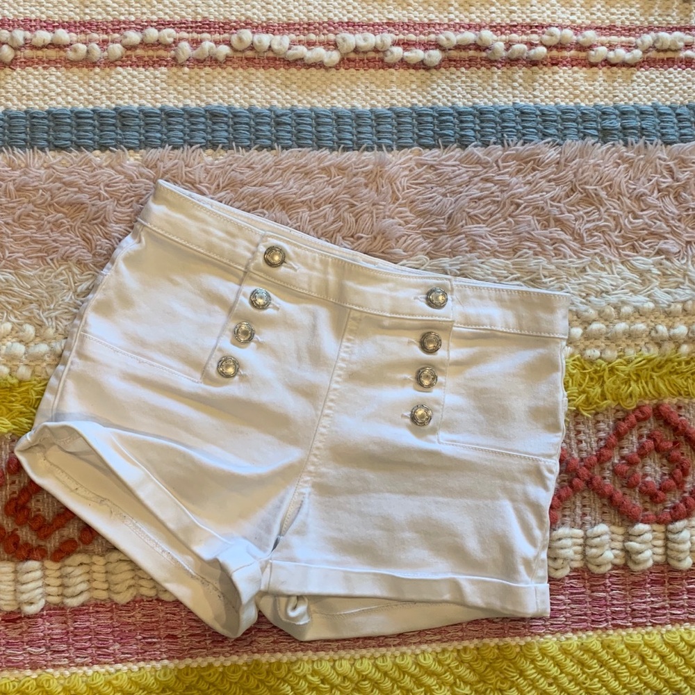white stretchy shorts!
